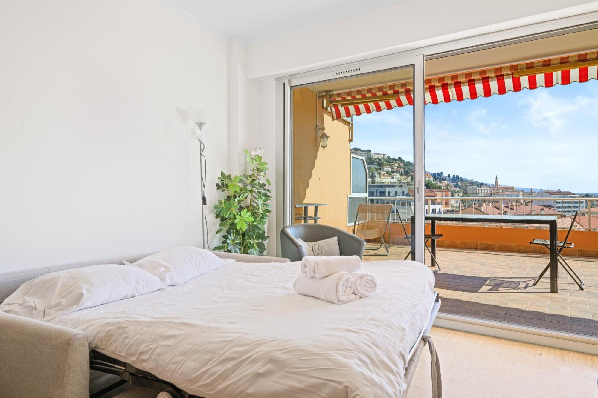 'L'Alicante Proche' Gare, Terrasse, Vue Mer Menton Exterior foto